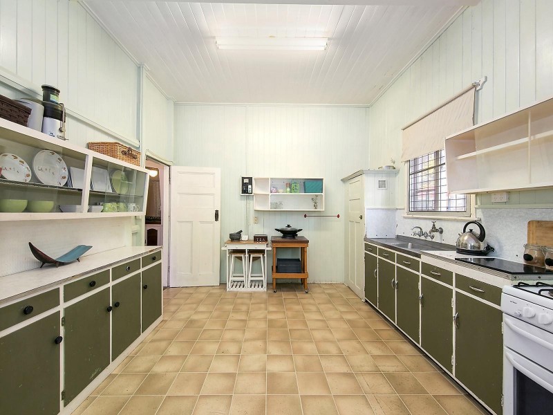 175 Russell Street, Newtown QLD 4350
