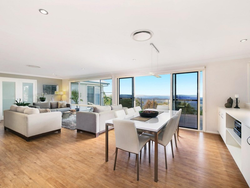 54 Skyline Drive, Blue Mountain Heights QLD 4350