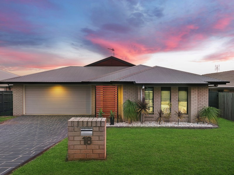 18 Kurrawa Crescent, Glenvale QLD 4350