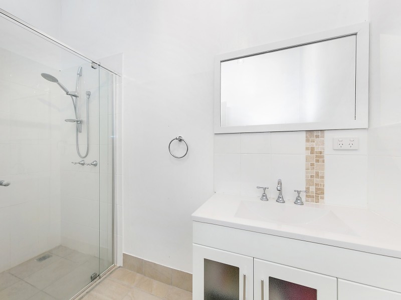 34 Helen Street, Harristown QLD 4350