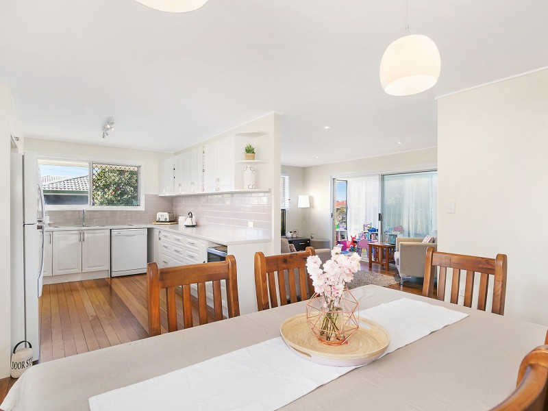 1 Skoien Street, Harristown QLD 4350