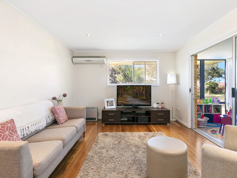 1 Skoien Street, Harristown QLD 4350