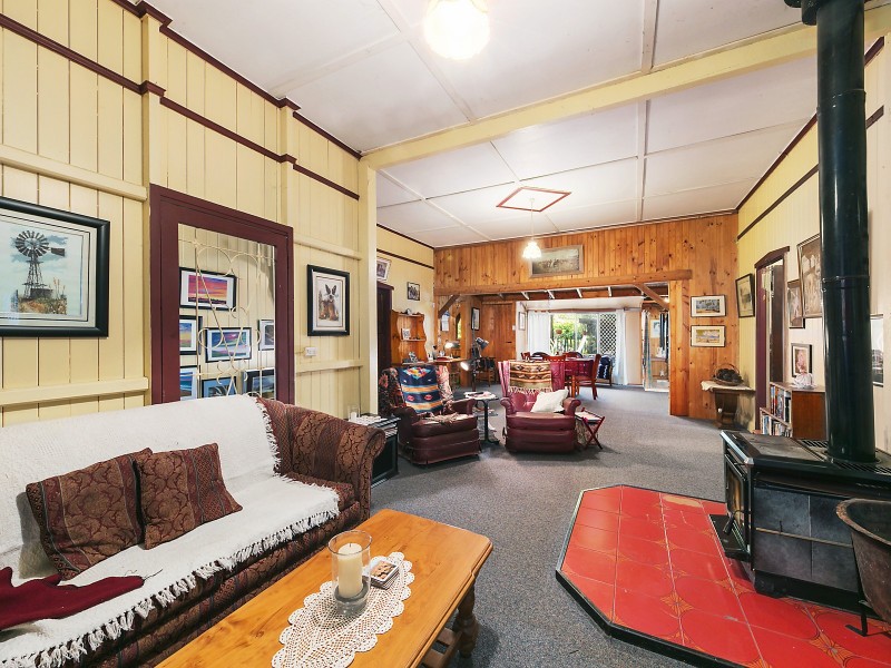 98 Evans Road, Cabarlah QLD 4352