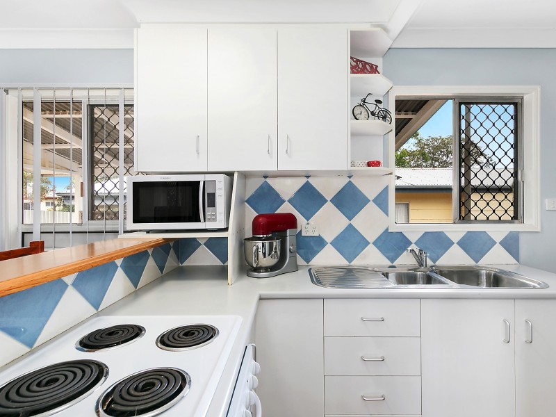 11 McWaters Street, North Toowoomba QLD 4350