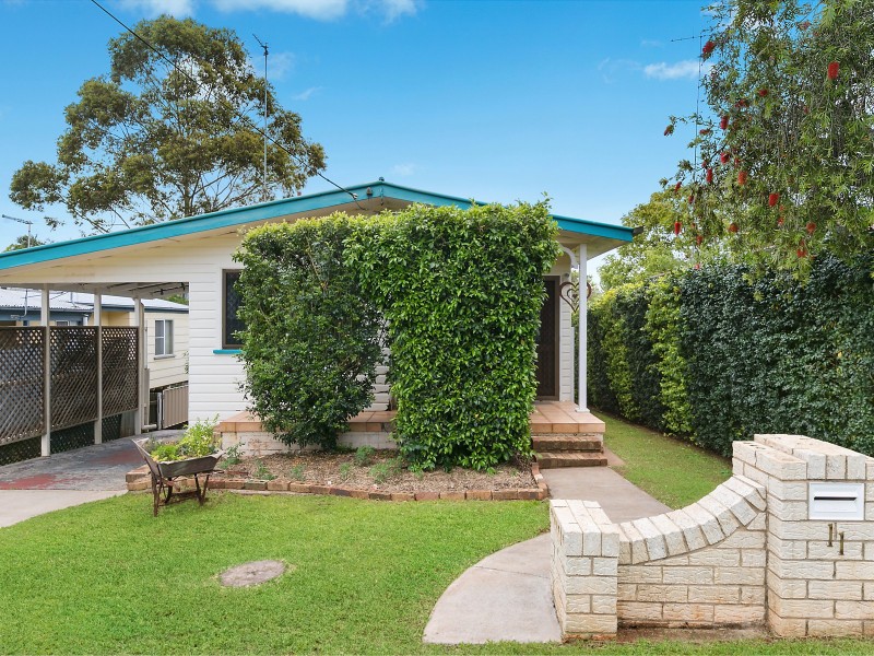 11 McWaters Street, North Toowoomba QLD 4350