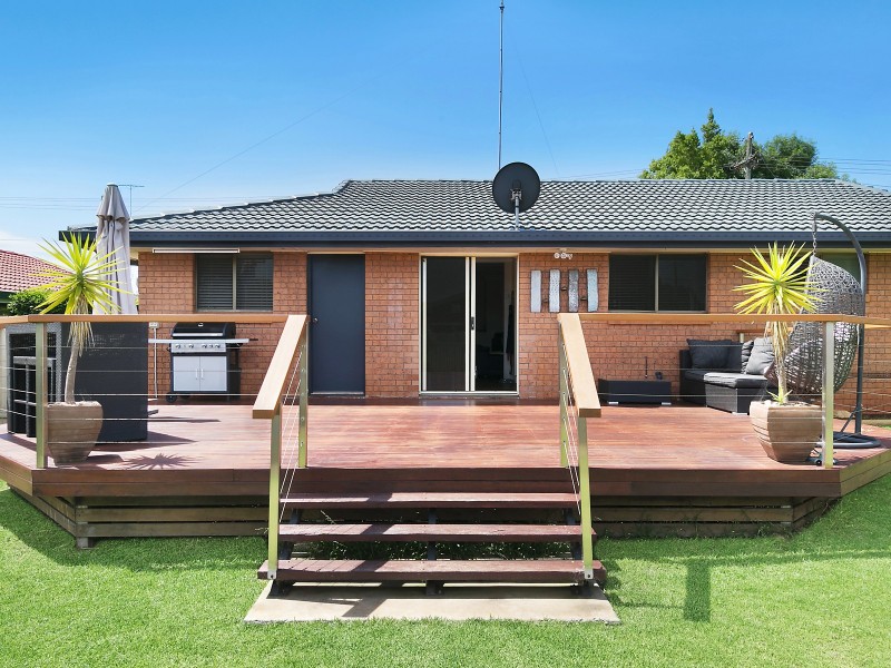 20 Hinkler Crescent, Wilsonton QLD 4350