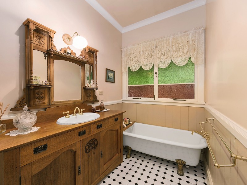 37 Fairy Road, Highfields QLD 4352