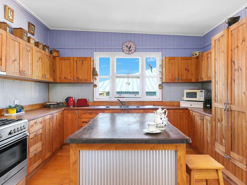 4A Cumming Street, North Toowoomba QLD 4350