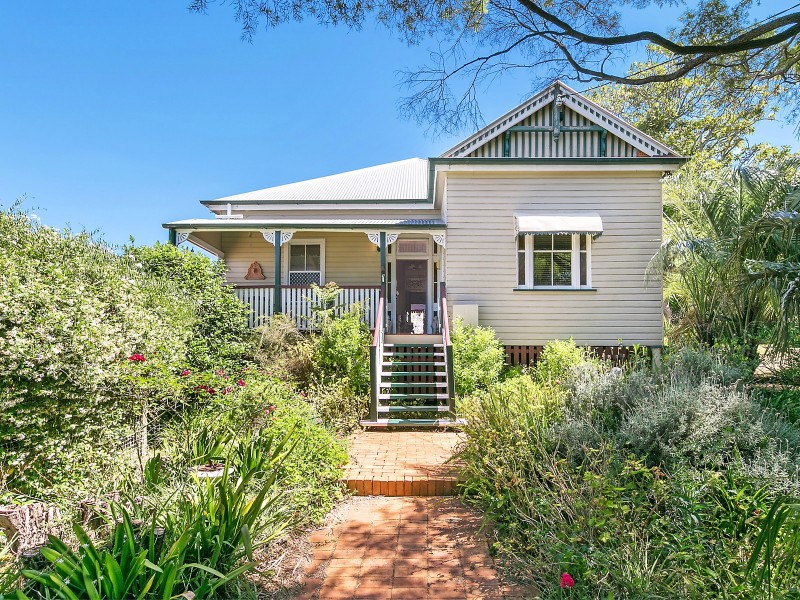 4A Cumming Street, North Toowoomba QLD 4350