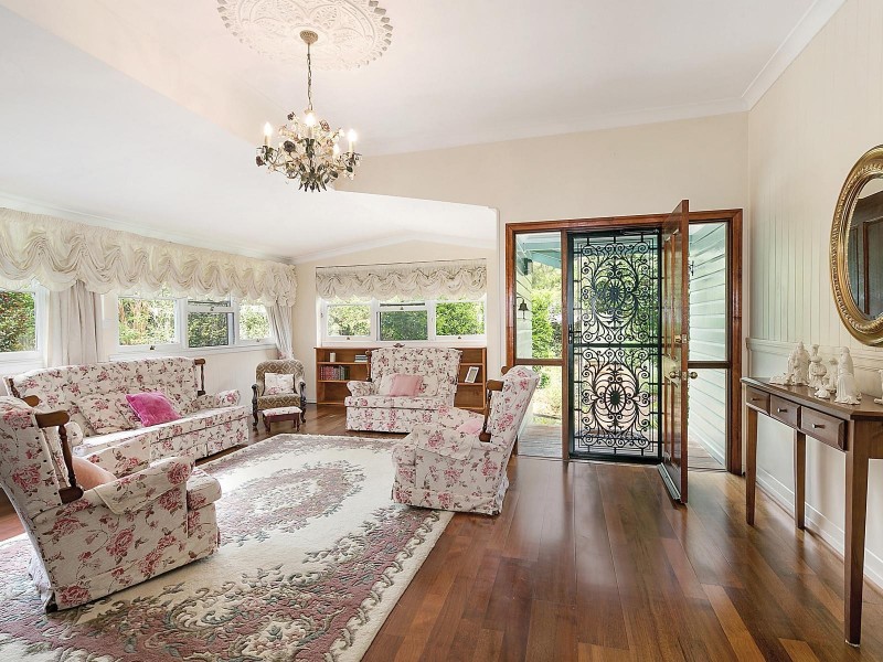 27 Godfrey Street, East Toowoomba QLD 4350