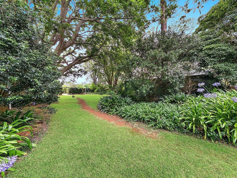 27 Godfrey Street, East Toowoomba QLD 4350