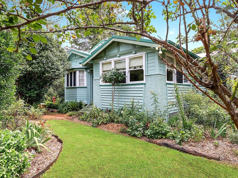 27 Godfrey Street, East Toowoomba QLD 4350