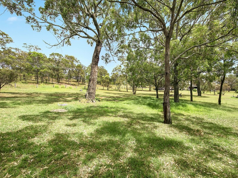 16 Lobwein Street, Meringandan West QLD 4352