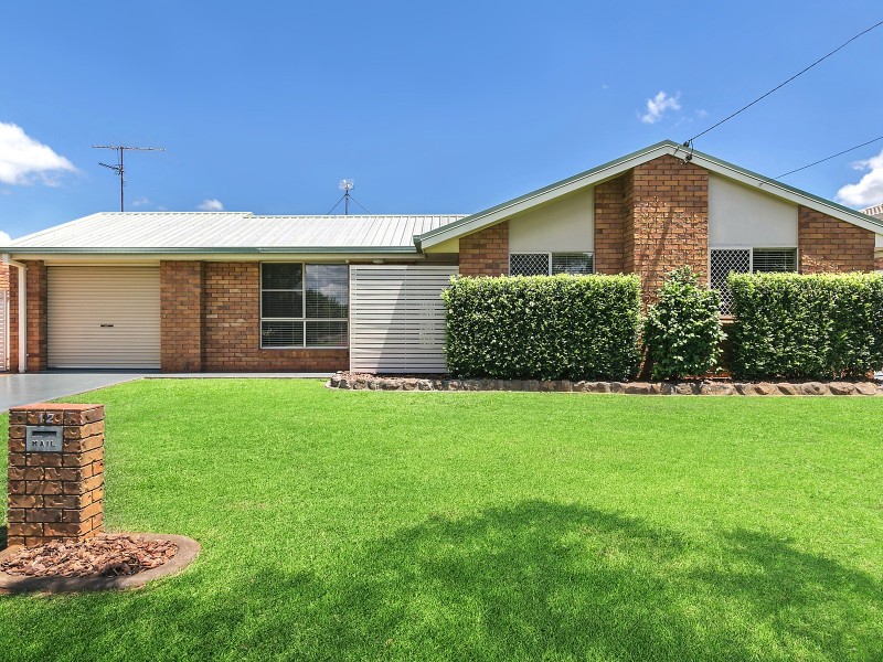 12 Hoffman Street, Kearneys Spring QLD 4350