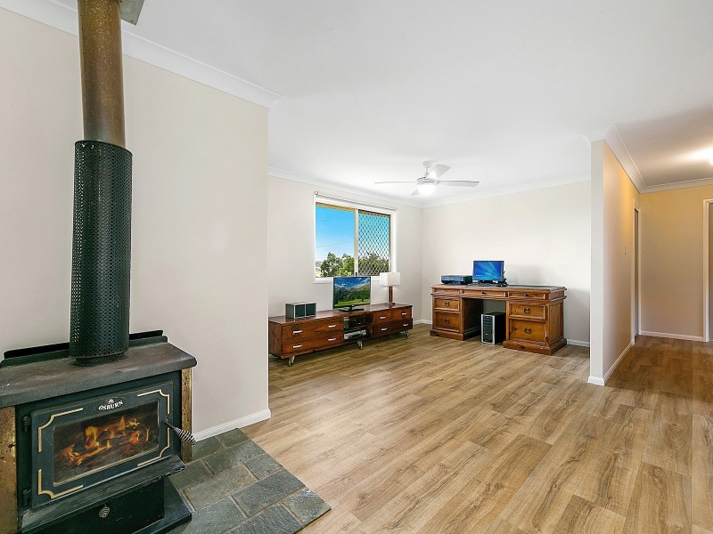 26 Garrett Road, Meringandan QLD 4352