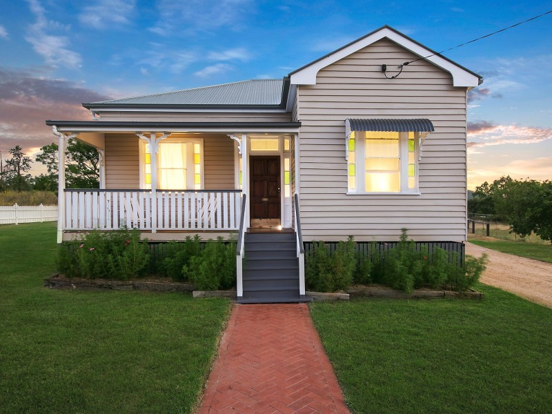 50 Rosevale Street, Drayton QLD 4350