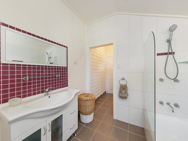 4 Dally Street, South Toowoomba QLD 4350