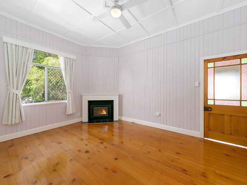 5 Hughes Street, Centenary Heights QLD 4350