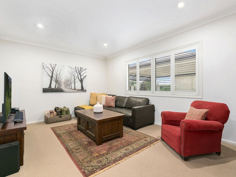 11 Jenna Court, Highfields QLD 4352