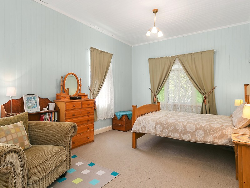 206 Long Street, South Toowoomba QLD 4350
