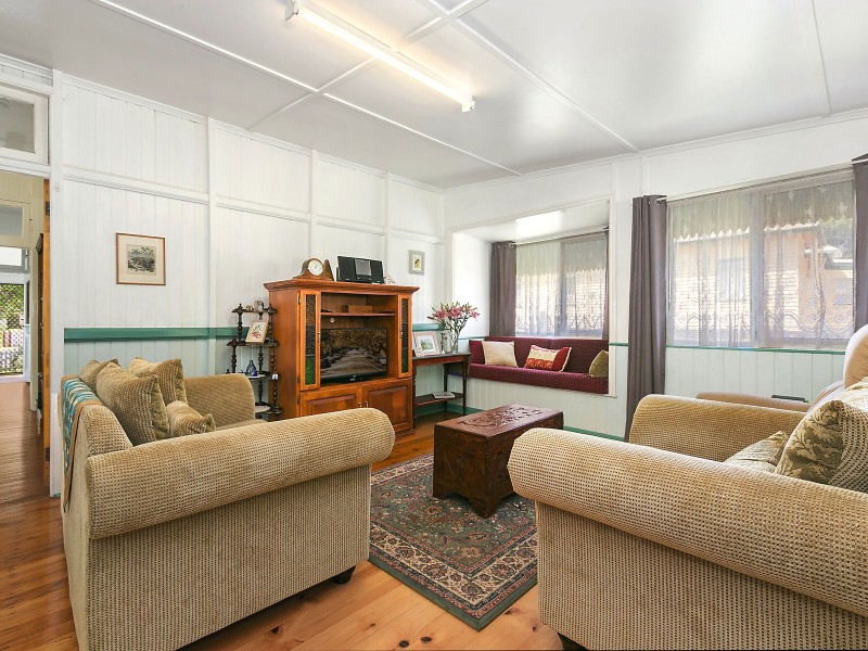 206 Long Street, South Toowoomba QLD 4350