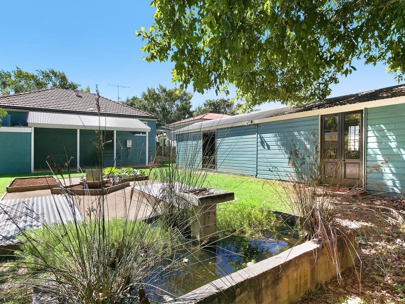 30 Collins Street, Mount Lofty QLD 4350