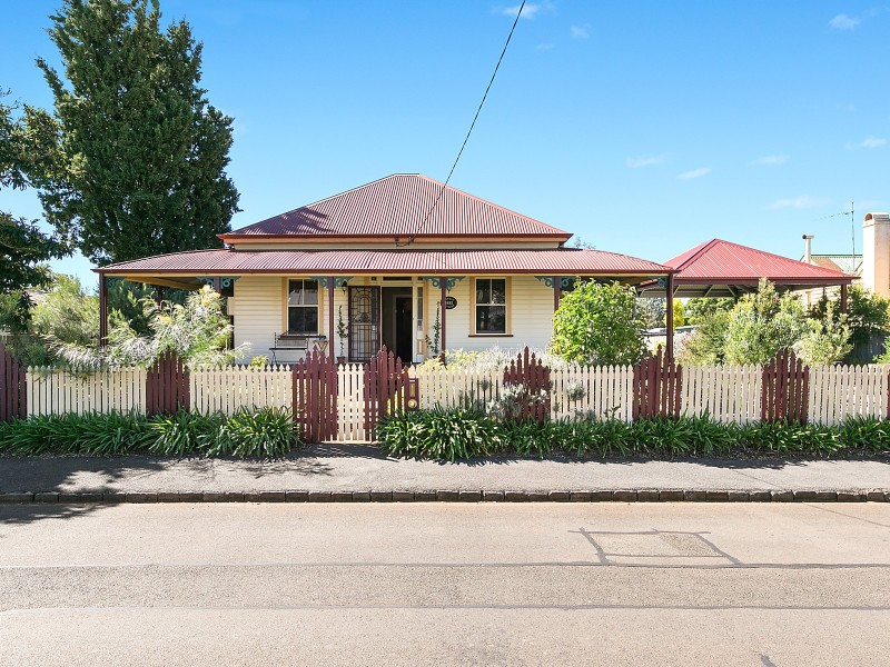 34 Gowrie Street, Toowoomba City QLD 4350