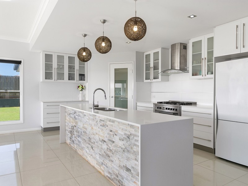 6 Devoran Street, Kleinton QLD 4352