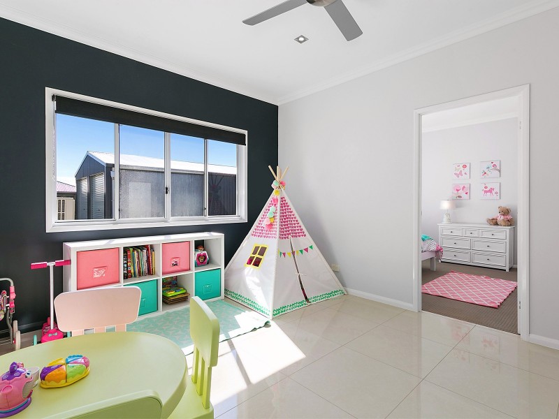 6 Devoran Street, Kleinton QLD 4352