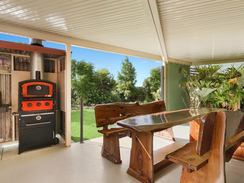 51 Phipps Drive, Meringandan West QLD 4352