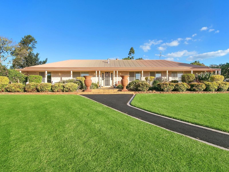 2 Pamela Court, Highfields QLD 4352