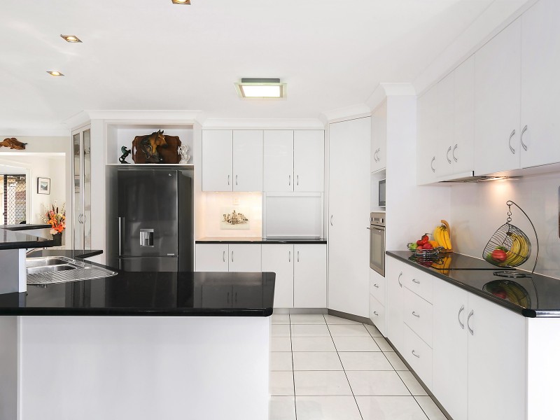 53 Phipps Drive, Meringandan West QLD 4352