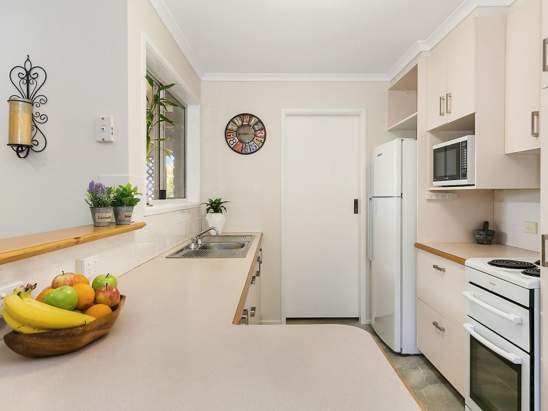 3 Lake Drive, Meringandan QLD 4352