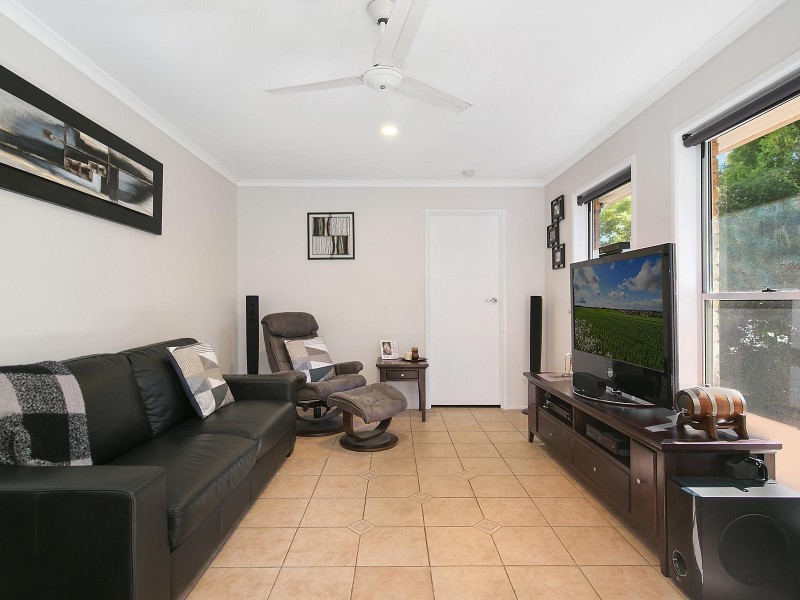 3 Lake Drive, Meringandan QLD 4352