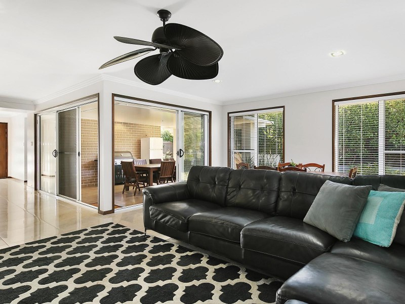 25 Sommariva Street, Westbrook QLD 4350