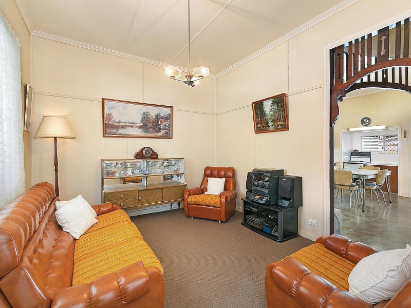 128 Taylor Street, Newtown QLD 4350