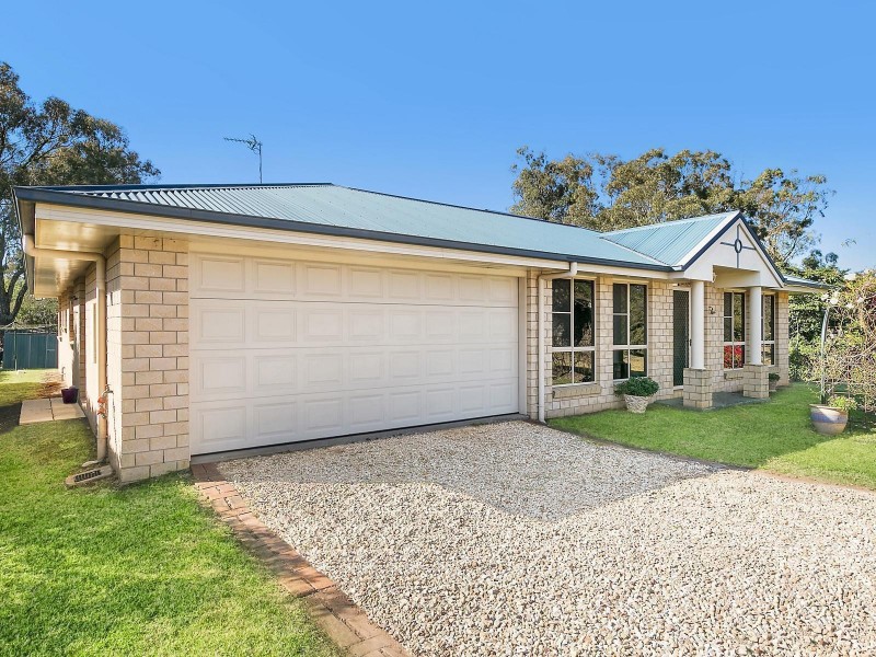 33 Highland Park Road, Meringandan West QLD 4352