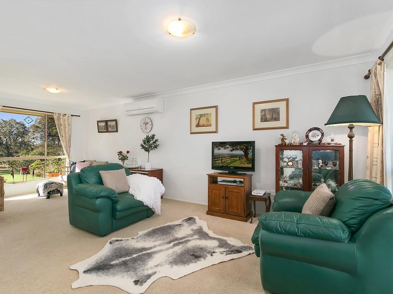 33 Highland Park Road, Meringandan West QLD 4352