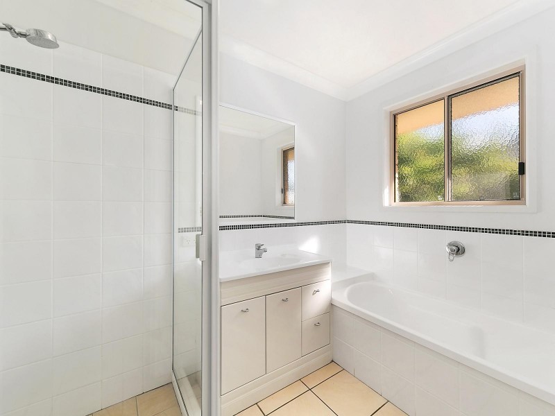 33 Highland Park Road, Meringandan West QLD 4352