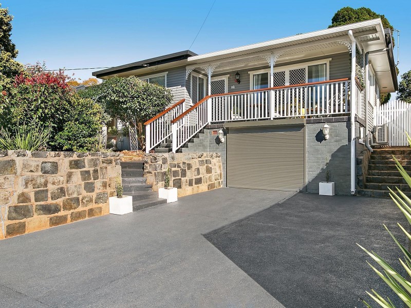 17 Bingara Street, Mount Lofty QLD 4350