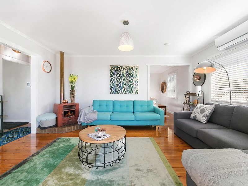 17 Bingara Street, Mount Lofty QLD 4350