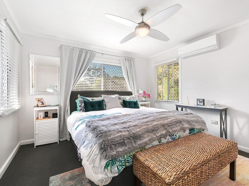 17 Bingara Street, Mount Lofty QLD 4350