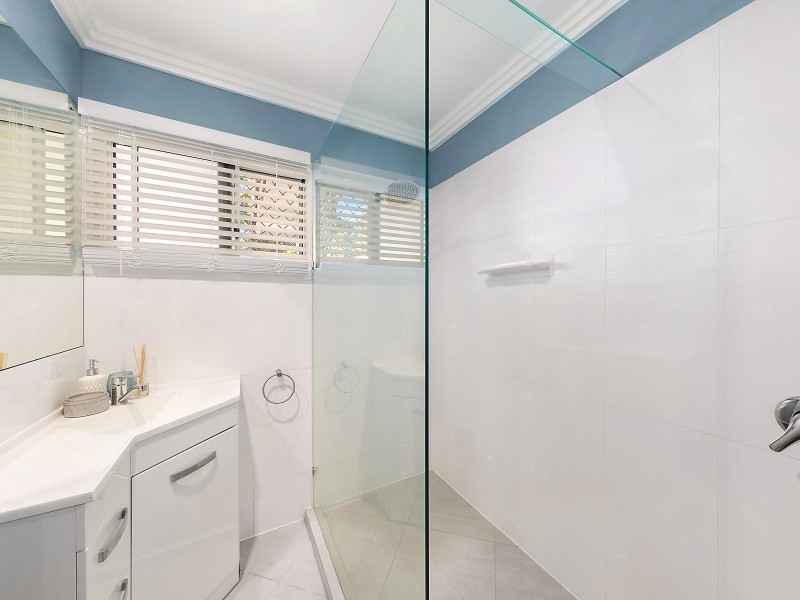 17 Bingara Street, Mount Lofty QLD 4350
