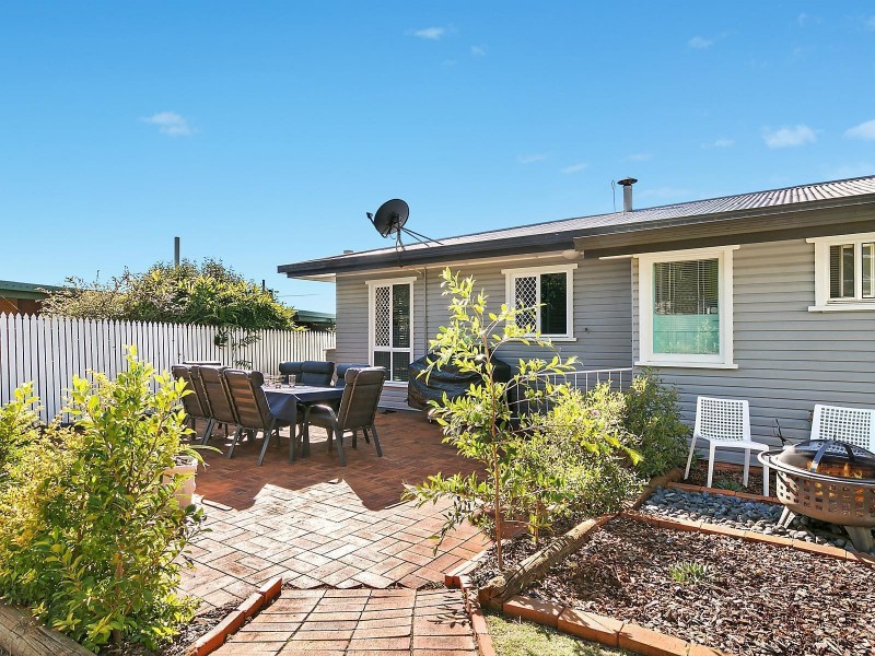 17 Bingara Street, Mount Lofty QLD 4350