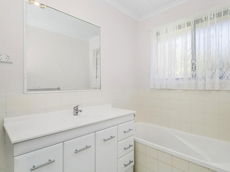 7 Yandilla Street, Newtown QLD 4350