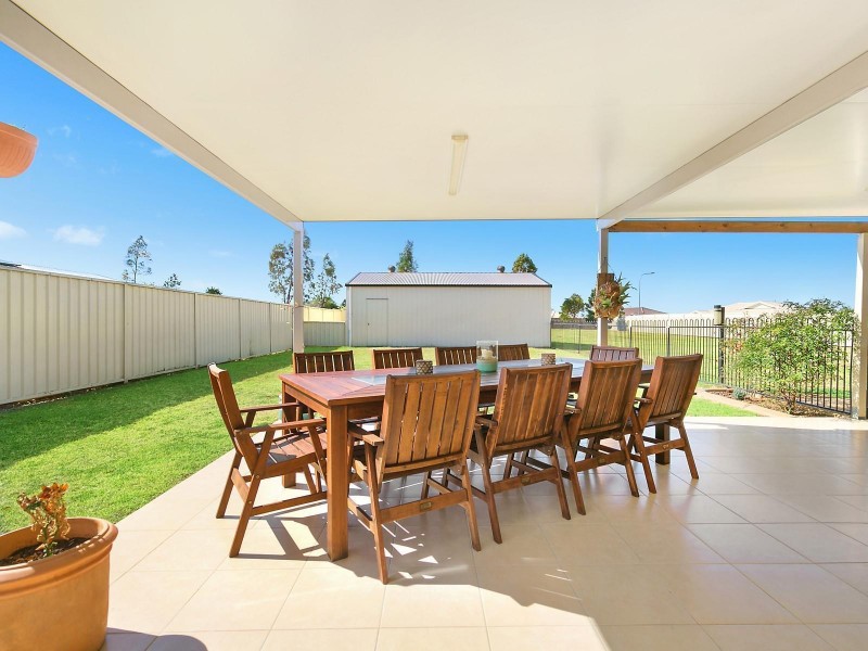 24 Wellington Street, Wyreema QLD 4352