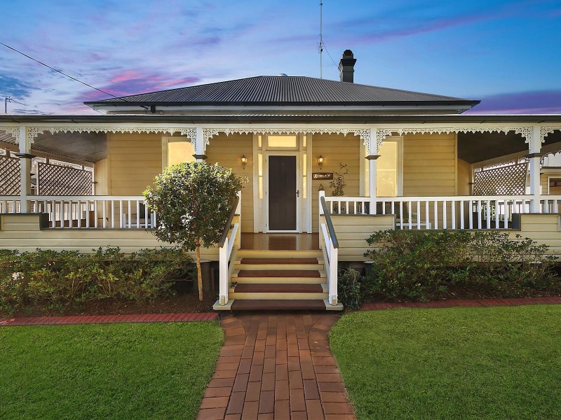 33 Arthur Street, East Toowoomba QLD 4350