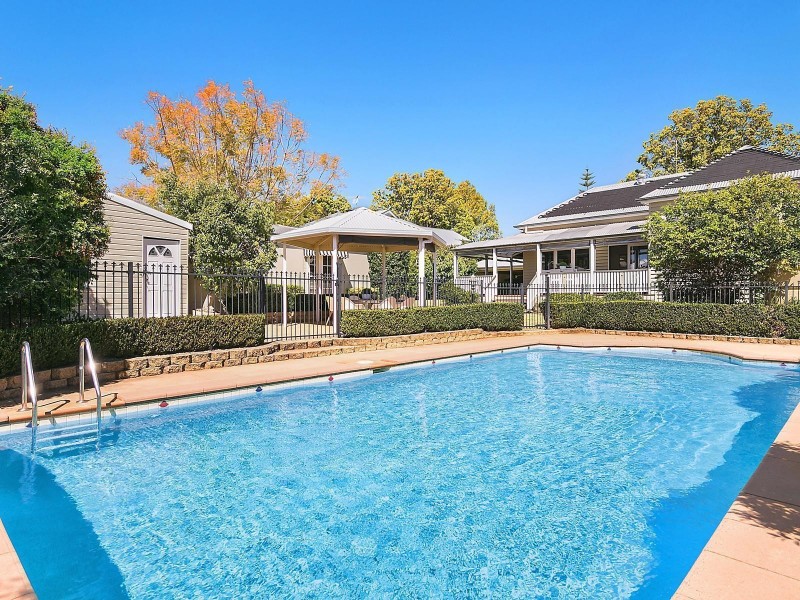 33 Arthur Street, East Toowoomba QLD 4350