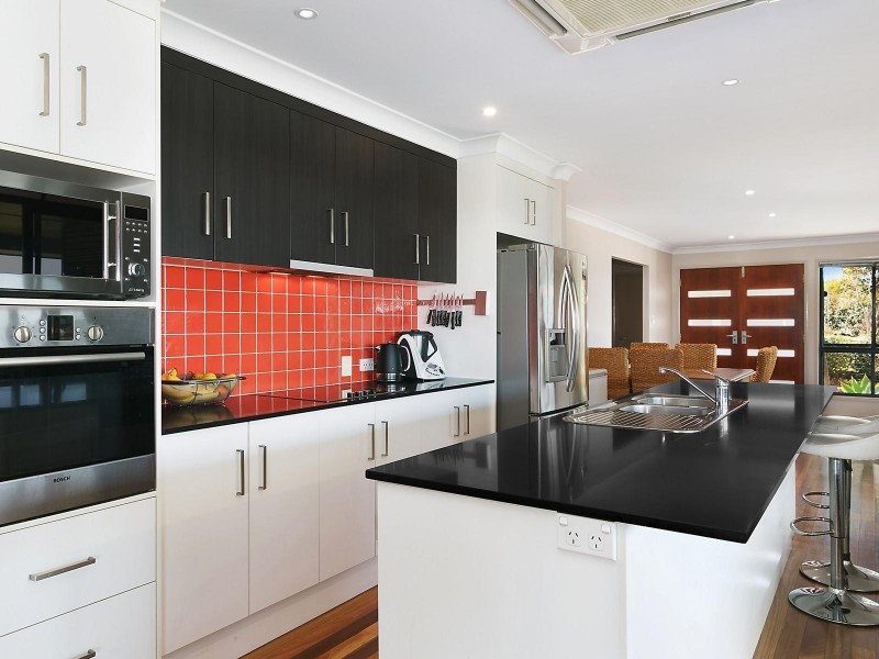 12 Settlers Drive, Gowrie Junction QLD 4352
