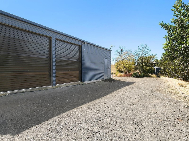 12 Settlers Drive, Gowrie Junction QLD 4352